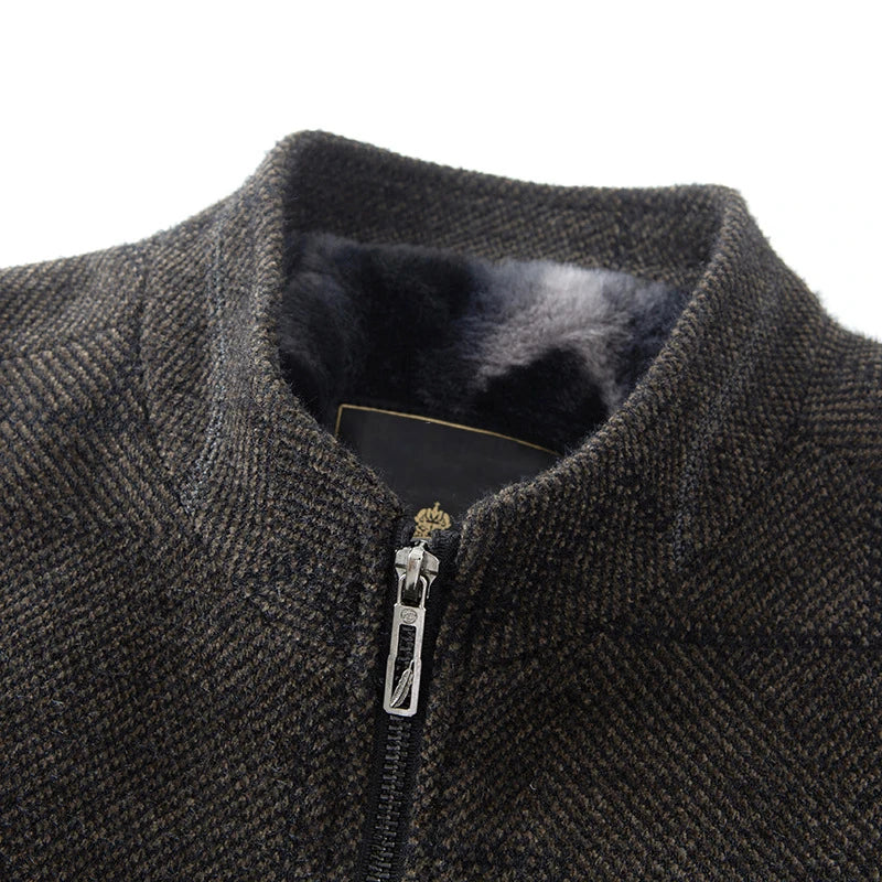 StormShield Fleece Jacket: Warm, Wrinkle-Free Power 💪