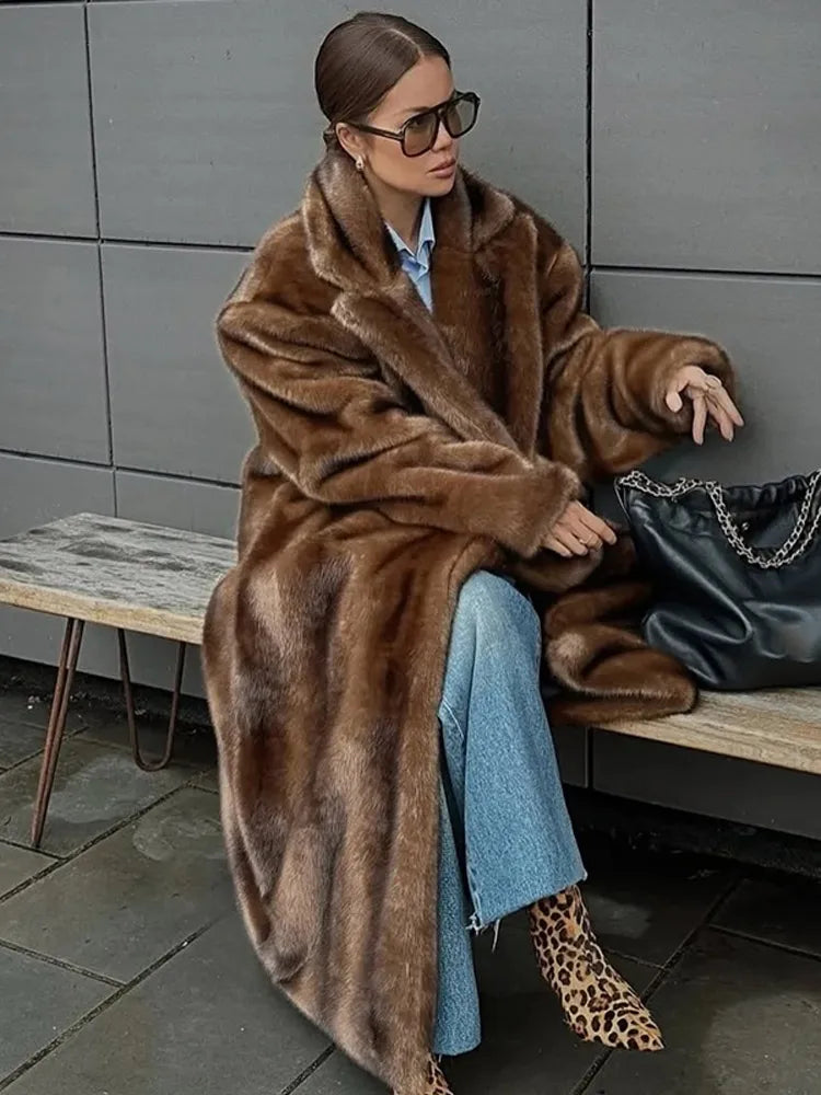 Beatrix Loose faux Fur Jacket